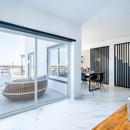 Holiday Home In Algarve With Private Pool ペラ