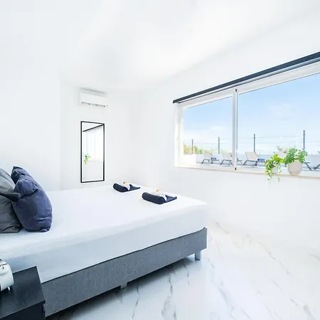 Fabulous Villa, Stunning Sea Views Villa